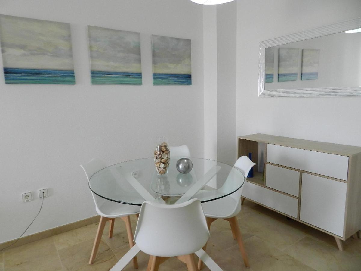 Appartamento Stunning Views Await You In Marina De La Duquesa Castillo de Sabinillas Esterno foto